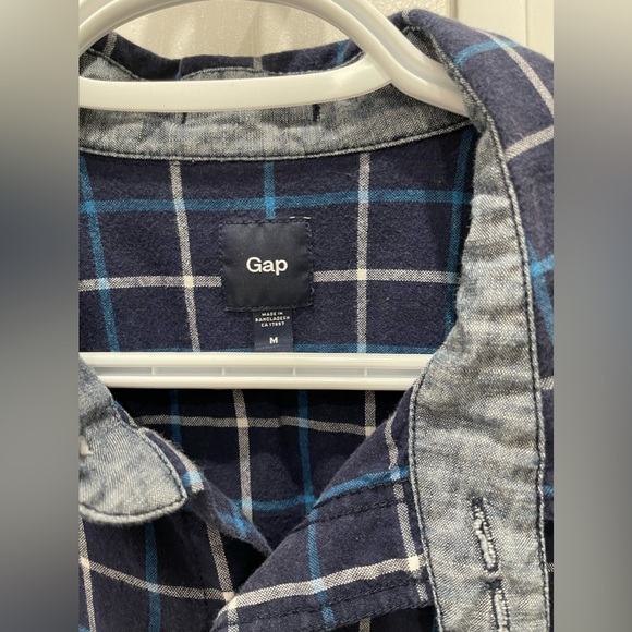 Gap men’s button down - M - Picture 3 of 5